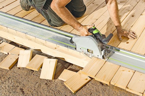 Upotussaha kiskolla 3 TAVALLISTA UPOTUSSAHALLA TEHTÄVÄÄ TYÖTÄ